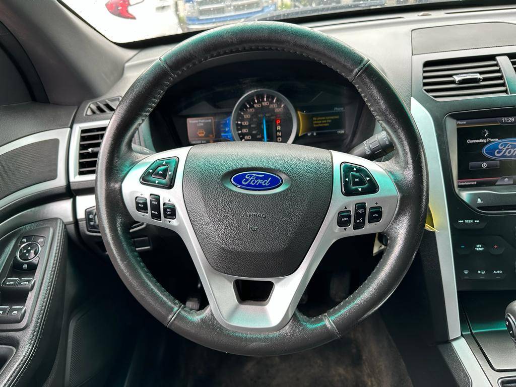 /drivenbyyouautosales/2015-Ford-Explorer-12073125989566957.jpg