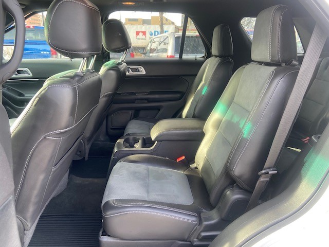 /drivenbyyouautosales/2015-Ford-Explorer-35139454199759856.jpg