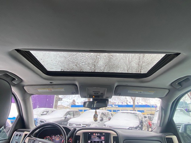 /drivenbyyouautosales/2015-GMC-Sierra1500-9218202120026433.jpg