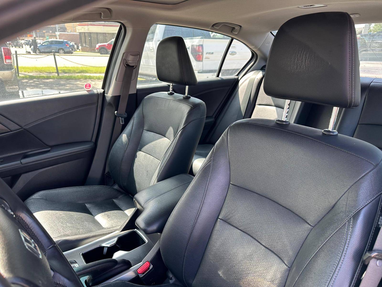 /drivenbyyouautosales/2015-Honda-AccordSedan-30437909660070983.jpg