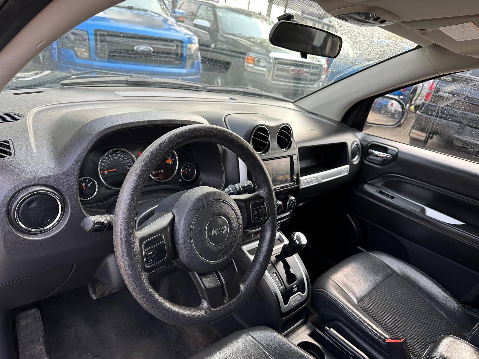 /drivenbyyouautosales/2015-Jeep-Compass-05938766312018129.jpg