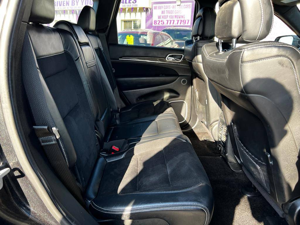 /drivenbyyouautosales/2015-Jeep-GrandCherokee-6437012708736862.jpg
