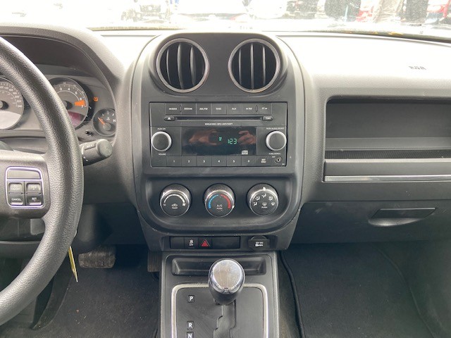 /drivenbyyouautosales/2015-Jeep-Patriot-23931844880071784.jpg