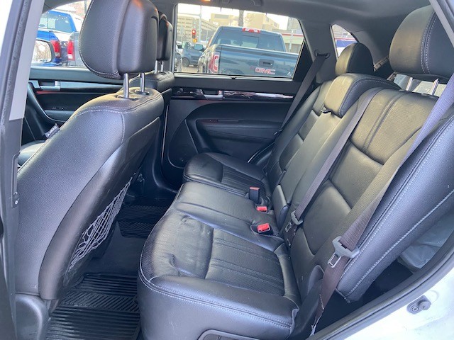 /drivenbyyouautosales/2015-Kia-Sorento-3908747605076126.jpg