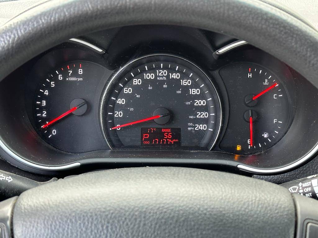 /drivenbyyouautosales/2015-Kia-Sorento-968734470732566.jpg
