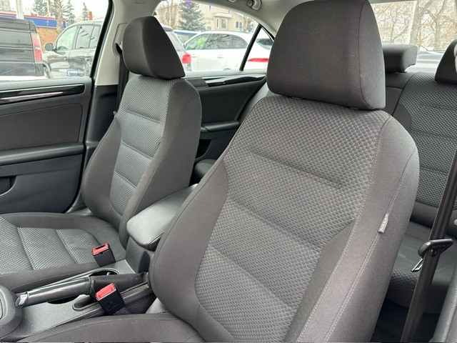 /drivenbyyouautosales/2015-Volkswagen-Jetta-5926928293896709.jpg