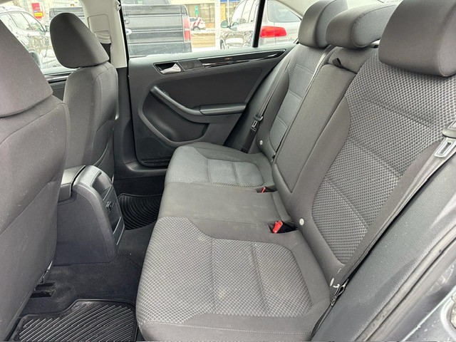 /drivenbyyouautosales/2015-Volkswagen-Jetta-9097385053971687.jpg