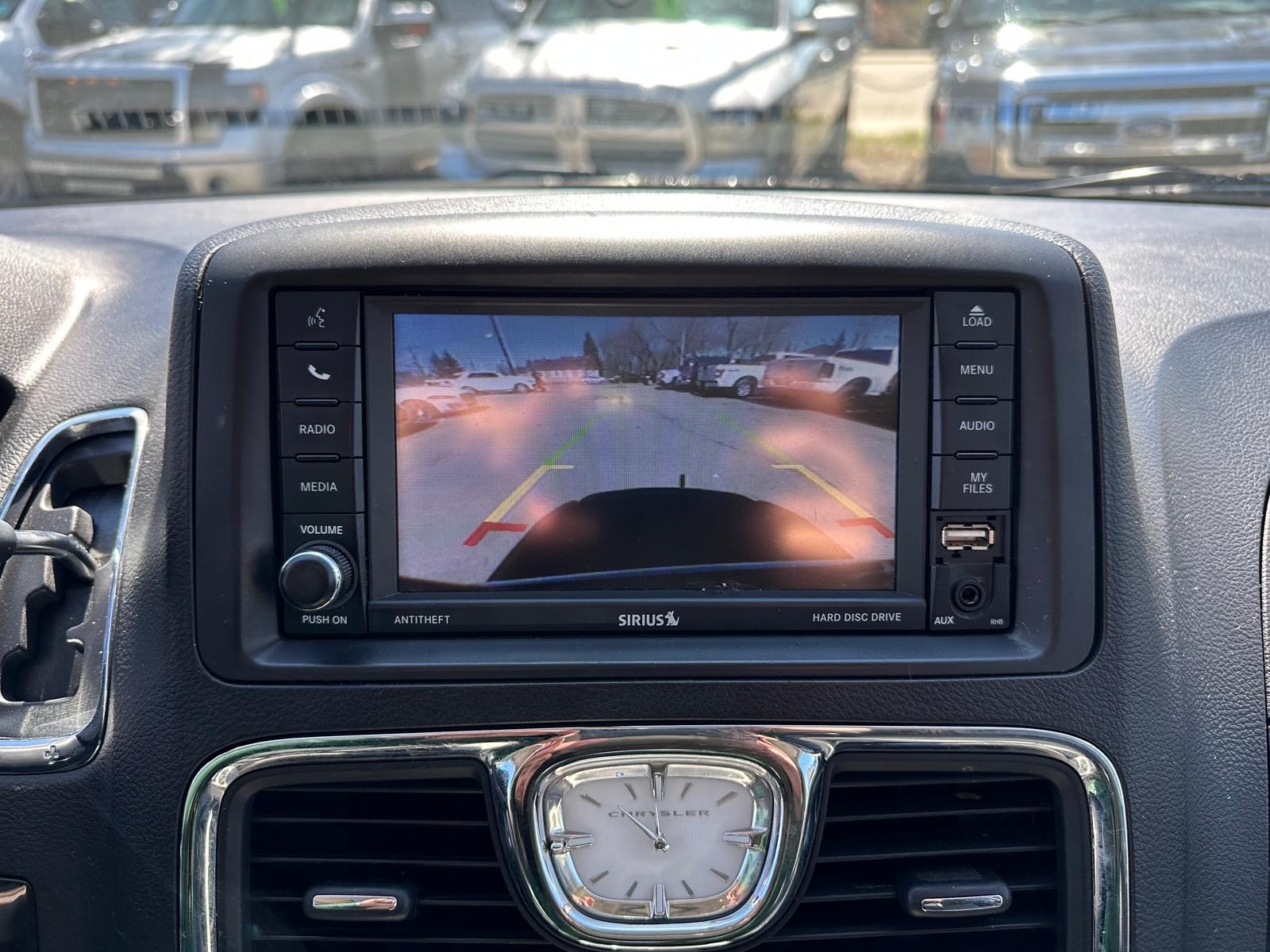 /drivenbyyouautosales/2016-Chrysler-Town&-060077022612288866.jpg