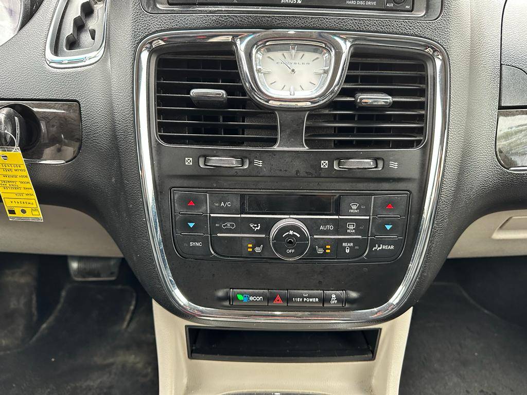 /drivenbyyouautosales/2016-Chrysler-Town&-5322853851741365.jpg
