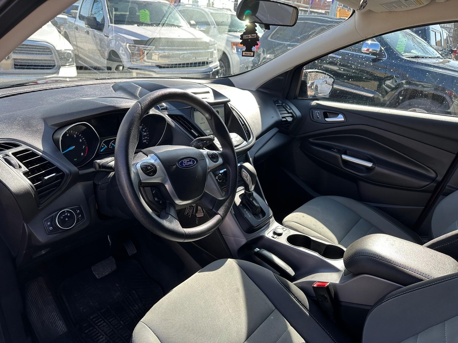 /drivenbyyouautosales/2016-Ford-Escape-018095415436286455.jpg