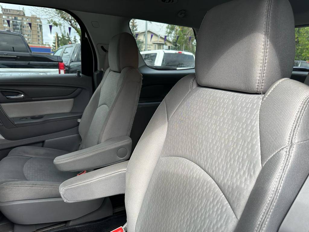 /drivenbyyouautosales/2016-GMC-Acadia-7128321503862218.jpg