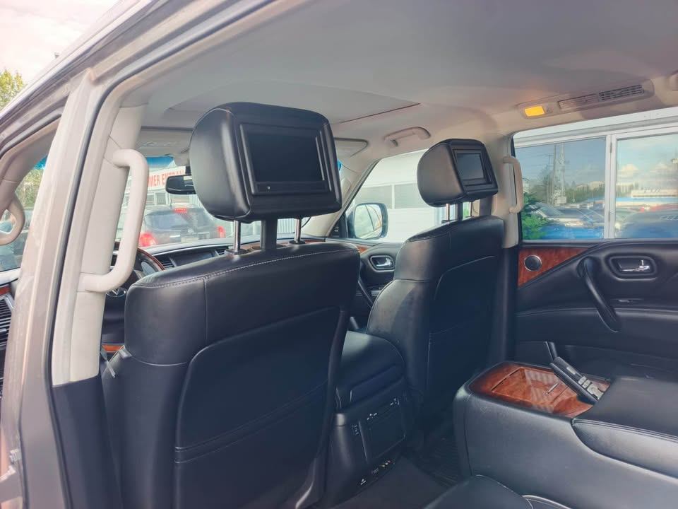 /drivenbyyouautosales/2016-INFINITI-QX80-9999475265720068.jpg