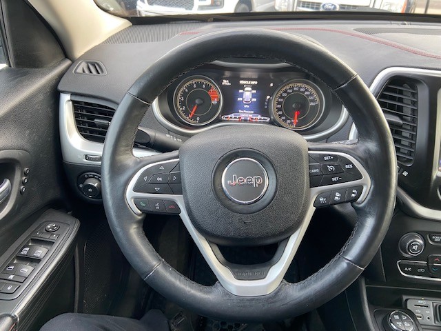 /drivenbyyouautosales/2016-Jeep-Cherokee-39270793008663585.jpg