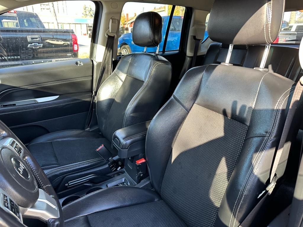 /drivenbyyouautosales/2016-Jeep-Compass-2514453060886801.jpg