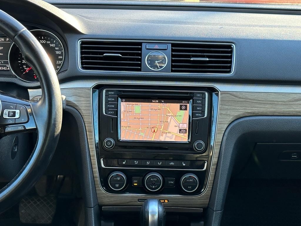 /drivenbyyouautosales/2016-Volkswagen-Passat-040342792640779335.jpg