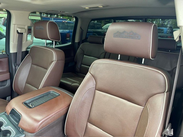 /drivenbyyouautosales/2017-Chevrolet-Silverado1500-02999938853031714.jpg