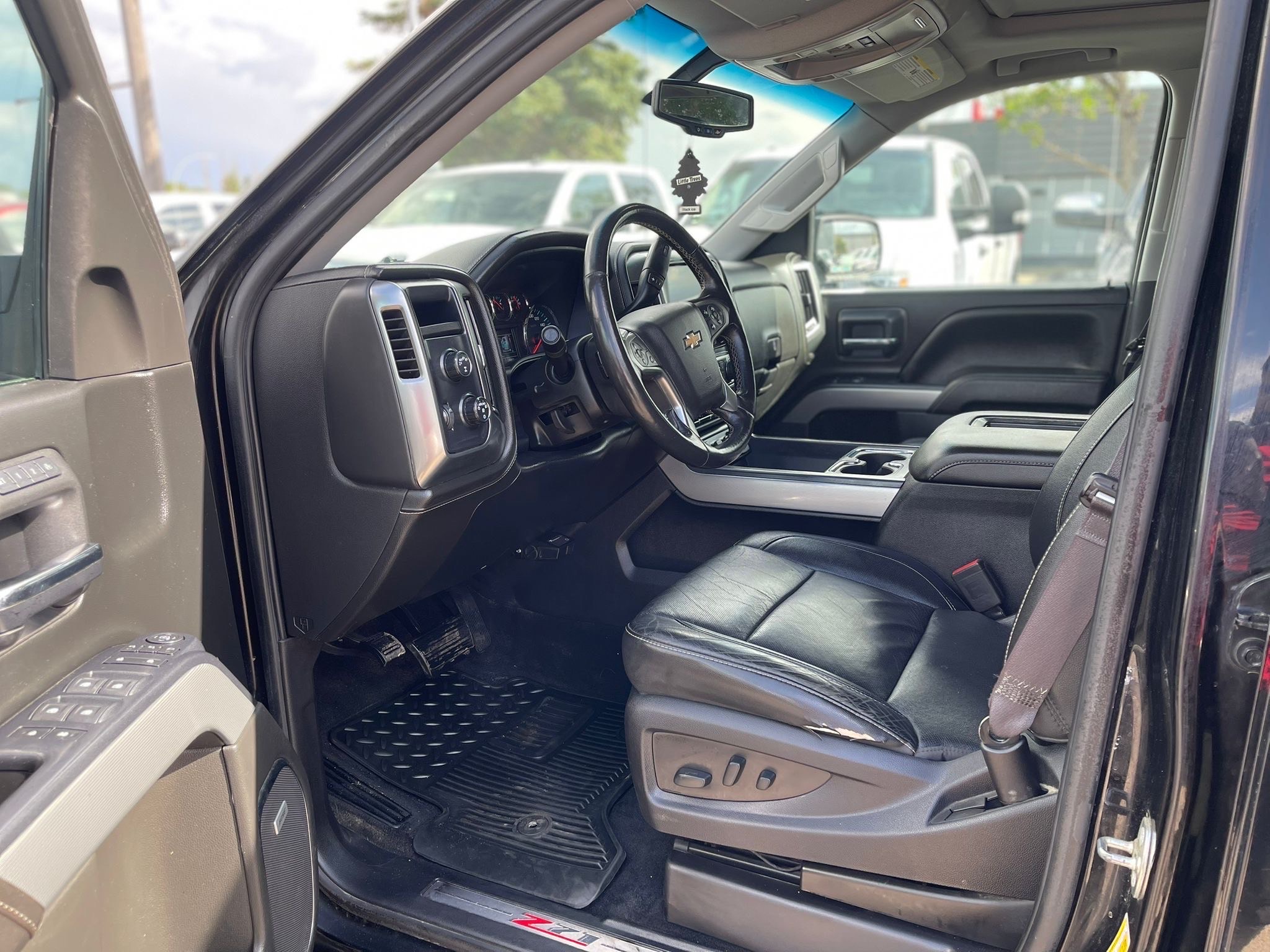 /drivenbyyouautosales/2017-Chevrolet-Silverado1500-3381298003580637.jpg