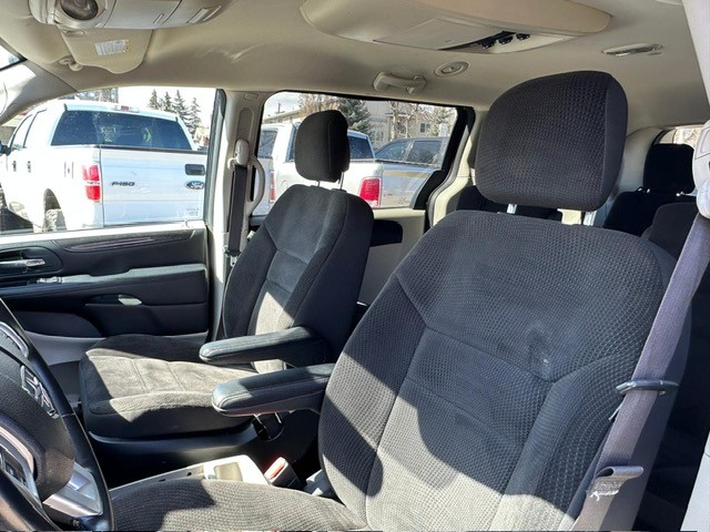 /drivenbyyouautosales/2017-Dodge-GrandCaravan-3156447814264389.jpg
