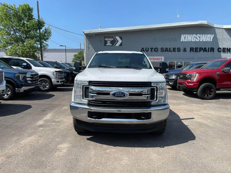 /drivenbyyouautosales/2017-Ford-SuperDuty-900239873954267.jpg