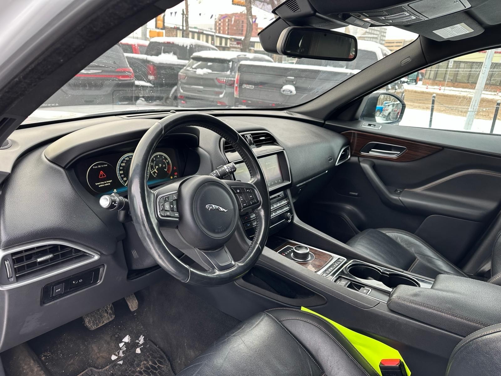 /drivenbyyouautosales/2017-Jaguar-F-PACE-03764996309765434.jpg