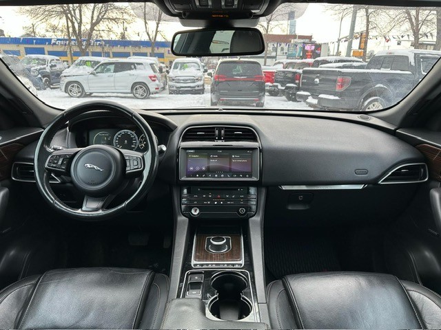 /drivenbyyouautosales/2017-Jaguar-F-PACE-993806335971757.jpg
