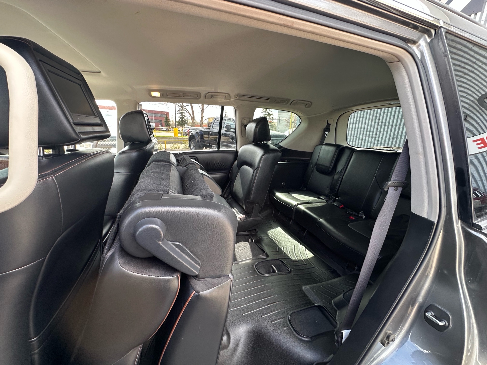 /drivenbyyouautosales/2017-Nissan-Armada-770159357419727.jpg