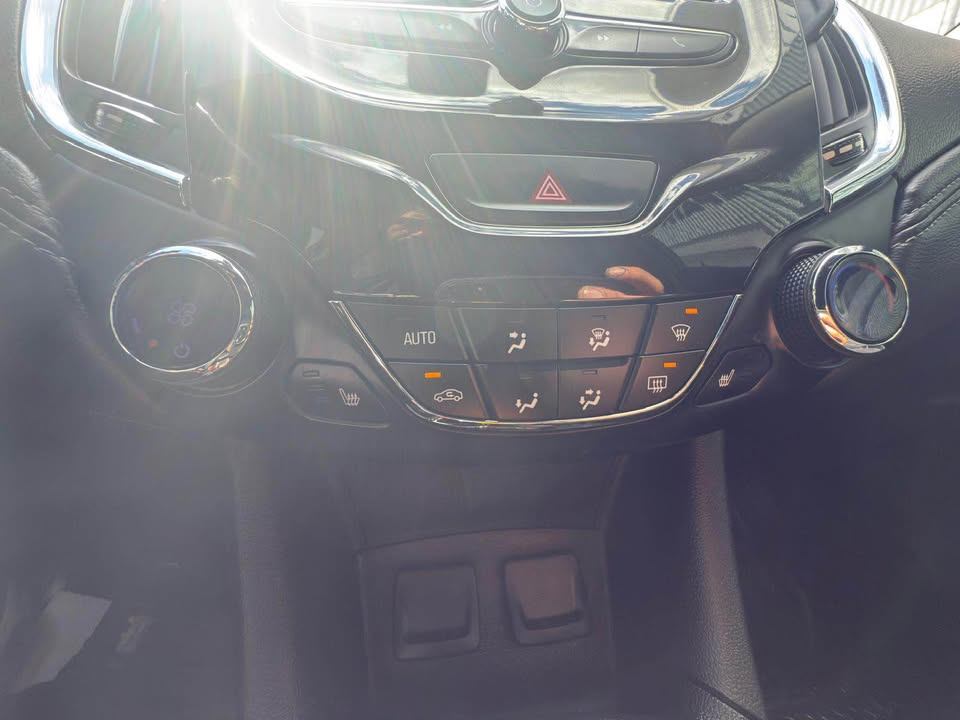 /drivenbyyouautosales/2018-Chevrolet-Cruze-39281416169607697.jpg