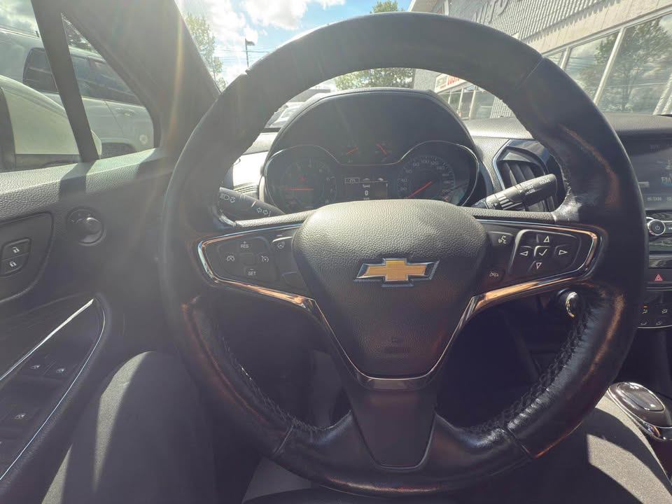 /drivenbyyouautosales/2018-Chevrolet-Cruze-4943299237678731.jpg