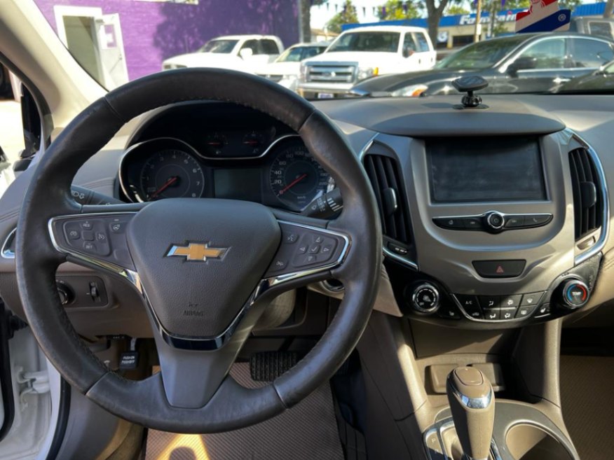 /drivenbyyouautosales/2018-Chevrolet-Cruze-7533611325613156.jpg
