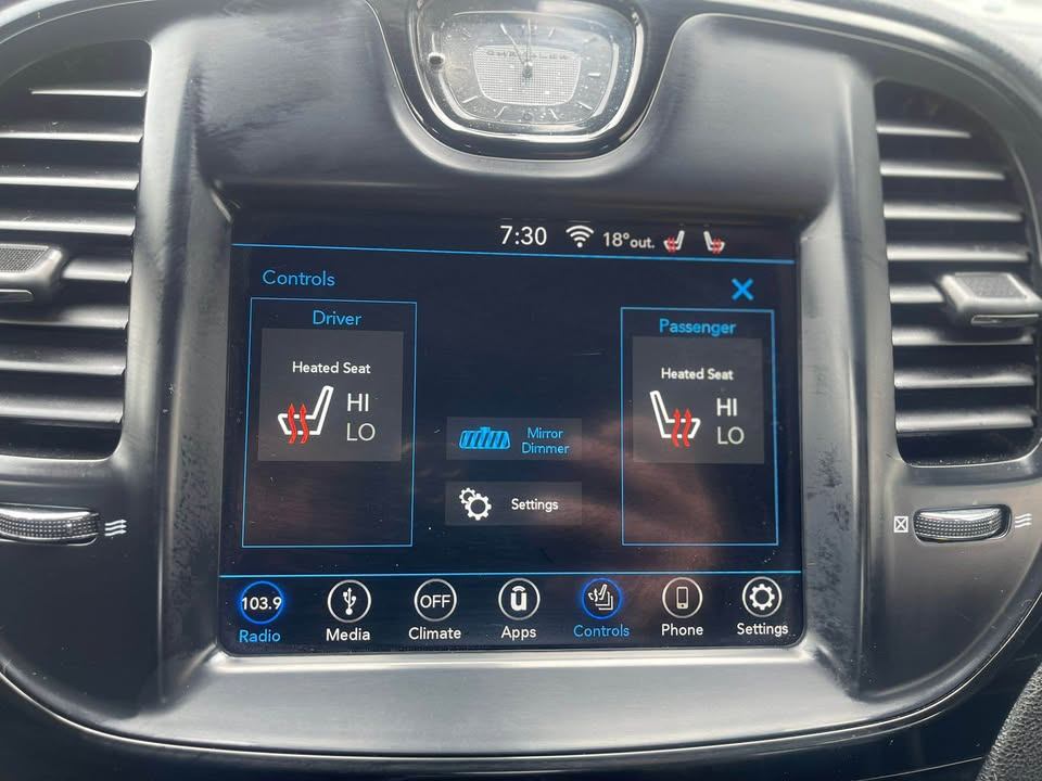 /drivenbyyouautosales/2018-Chrysler-300-4421939868856337.jpg