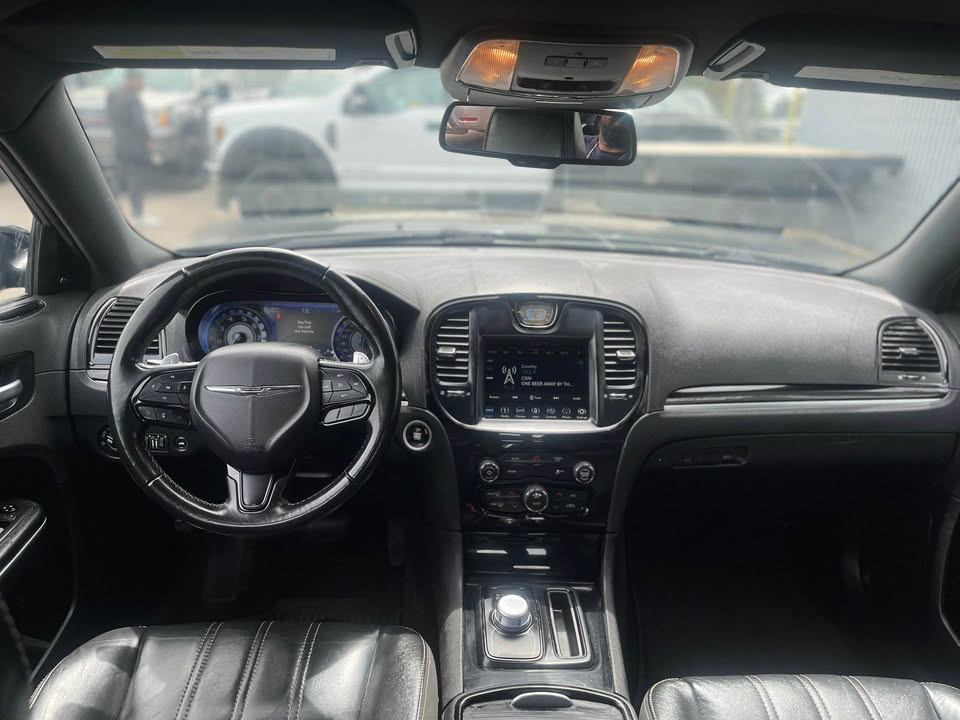 /drivenbyyouautosales/2018-Chrysler-300-8565730483092129.jpg