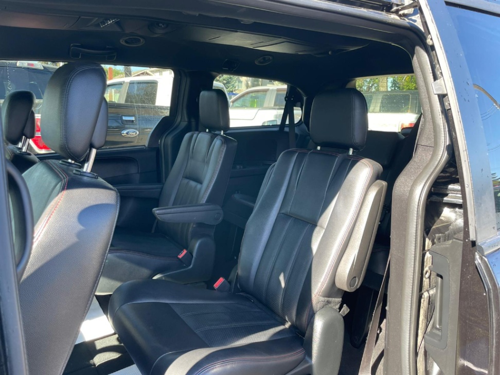 /drivenbyyouautosales/2018-Dodge-GrandCaravan-7626463976764846.jpg