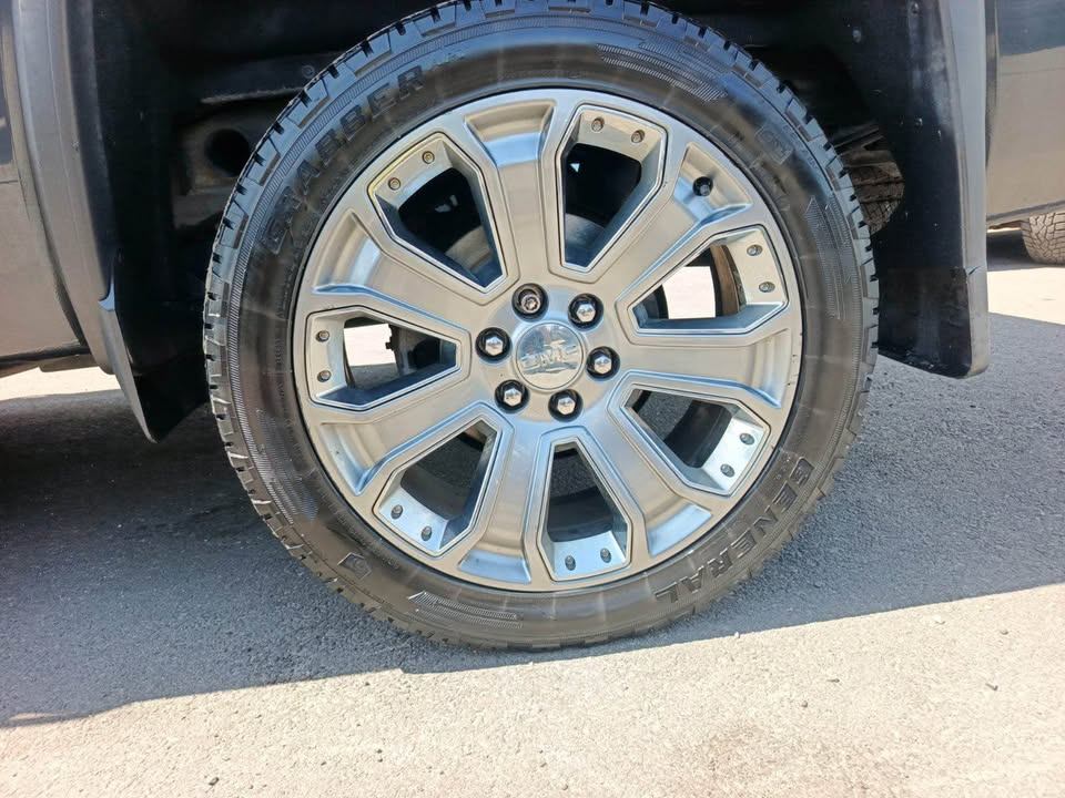 /drivenbyyouautosales/2018-GMC-Sierra1500-3945959993952859.jpg