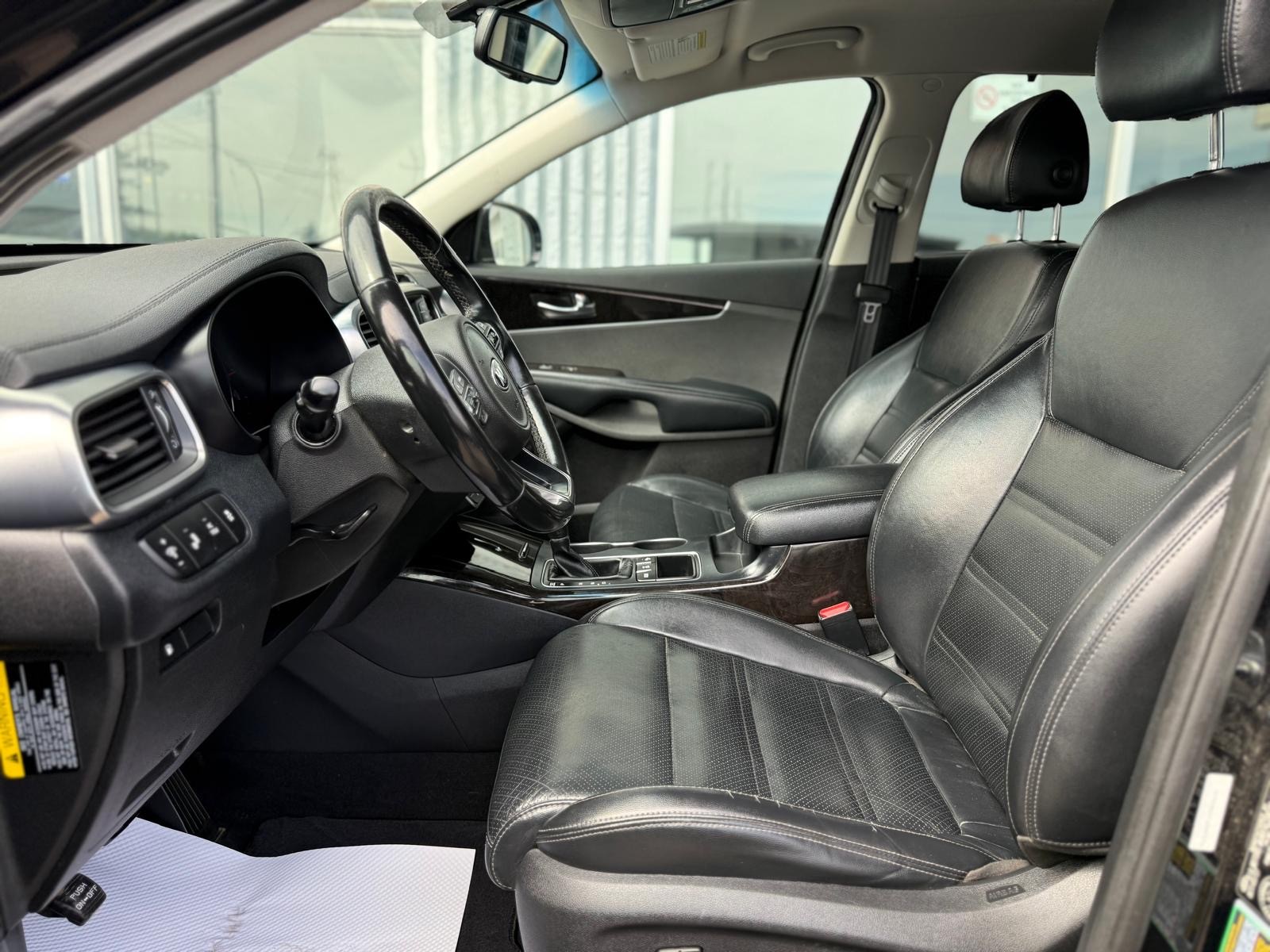 /drivenbyyouautosales/2018-Kia-Sorento-27103859465491276.jpg