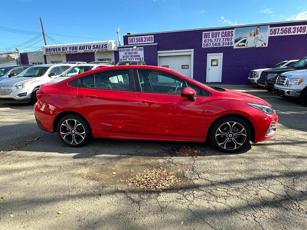 /drivenbyyouautosales/2019-Chevrolet-Cruze-05863939456542955.jpg