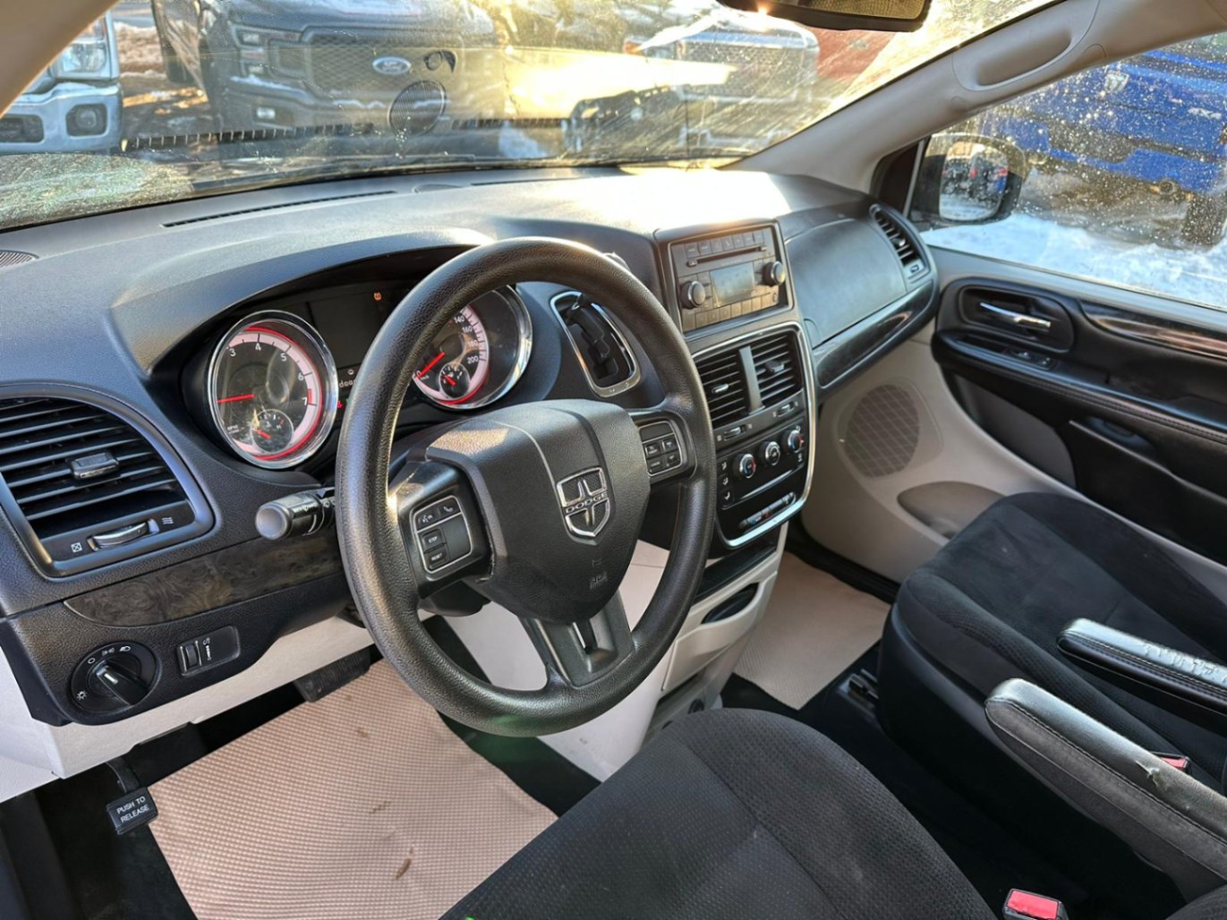 /drivenbyyouautosales/2019-Dodge-GrandCaravan-9180855611407188.jpg