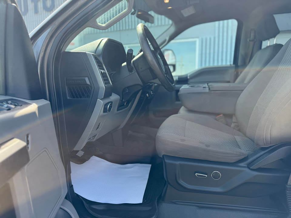 /drivenbyyouautosales/2019-Ford-SuperDuty-718990040543827.jpg