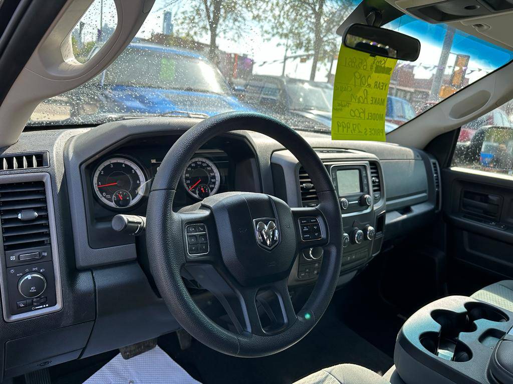 /drivenbyyouautosales/2019-Ram-1500Classic-15732247613954398.jpg