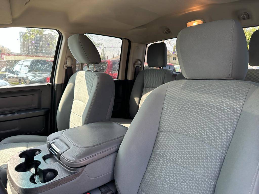 /drivenbyyouautosales/2019-Ram-1500Classic-26942519921010244.jpg