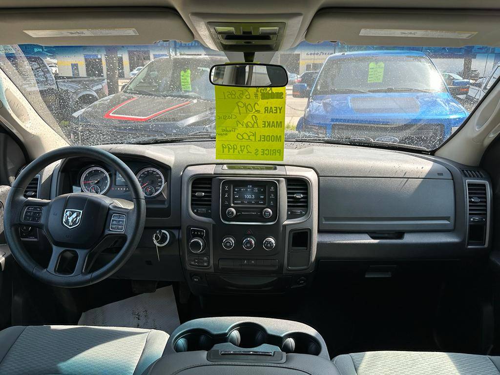 /drivenbyyouautosales/2019-Ram-1500Classic-6597756277085141.jpg