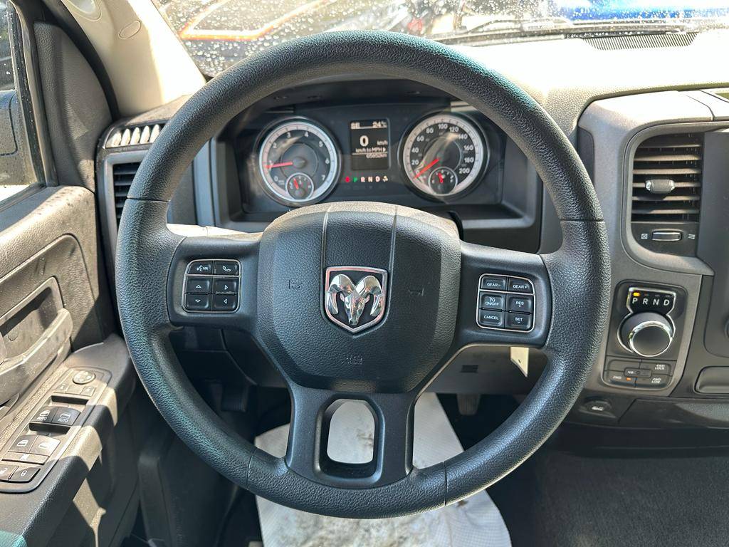 /drivenbyyouautosales/2019-Ram-1500Classic-678742000606579.jpg