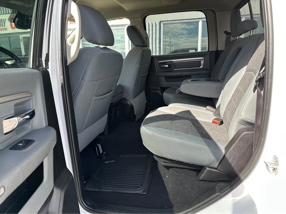 /drivenbyyouautosales/2019-Ram-1500Classic-6878810456222628.jpg