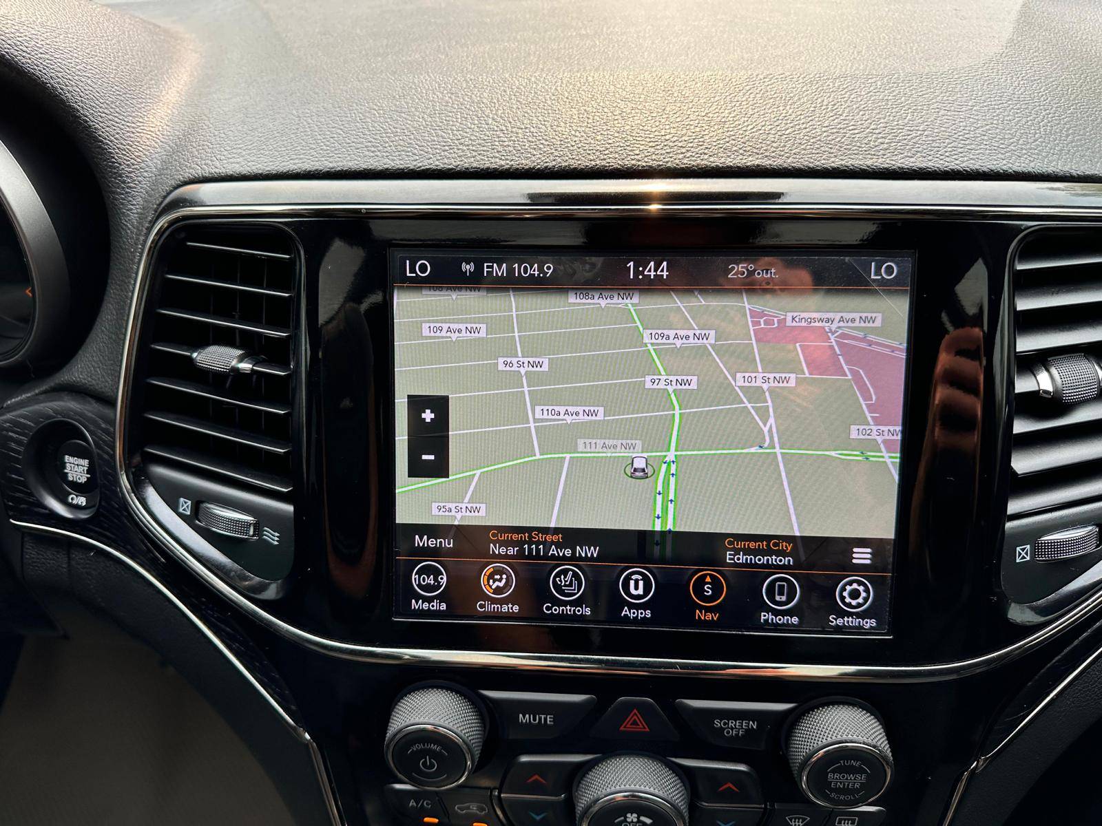 /drivenbyyouautosales/2020-Jeep-GrandCherokee-41360978005369775.jpg