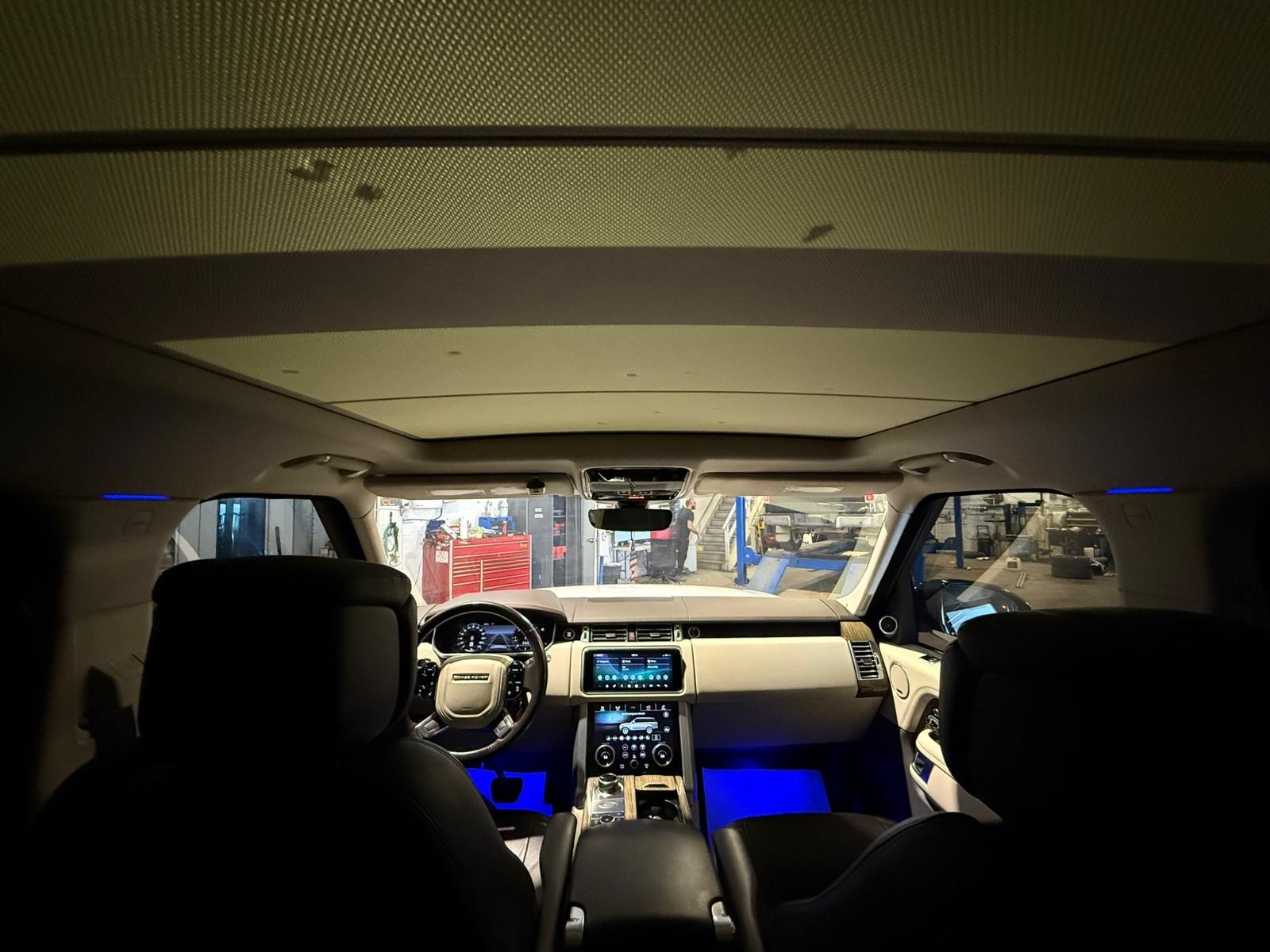 /drivenbyyouautosales/2020-LandRover-RangeRover-815200762435895.jpg