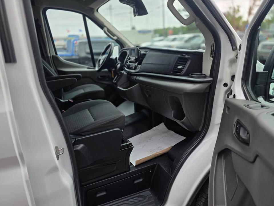 /drivenbyyouautosales/2021-Ford-Transit-6121968877094885.jpg