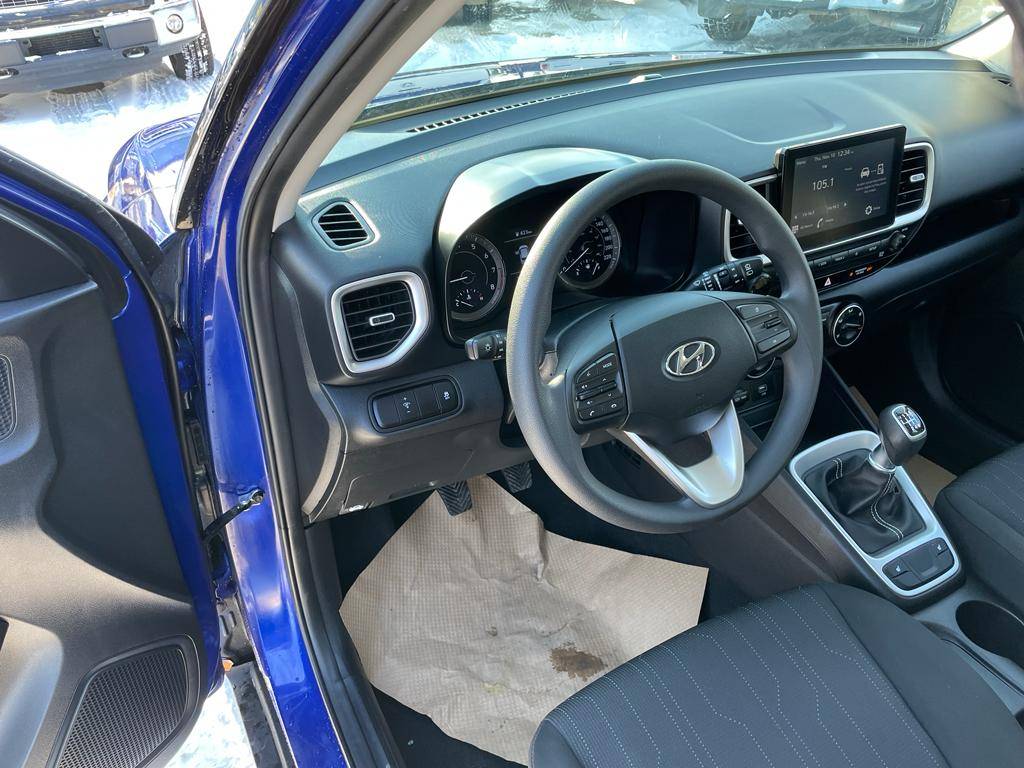 /drivenbyyouautosales/2021-Hyundai-Venue-6381083887018455.jpg