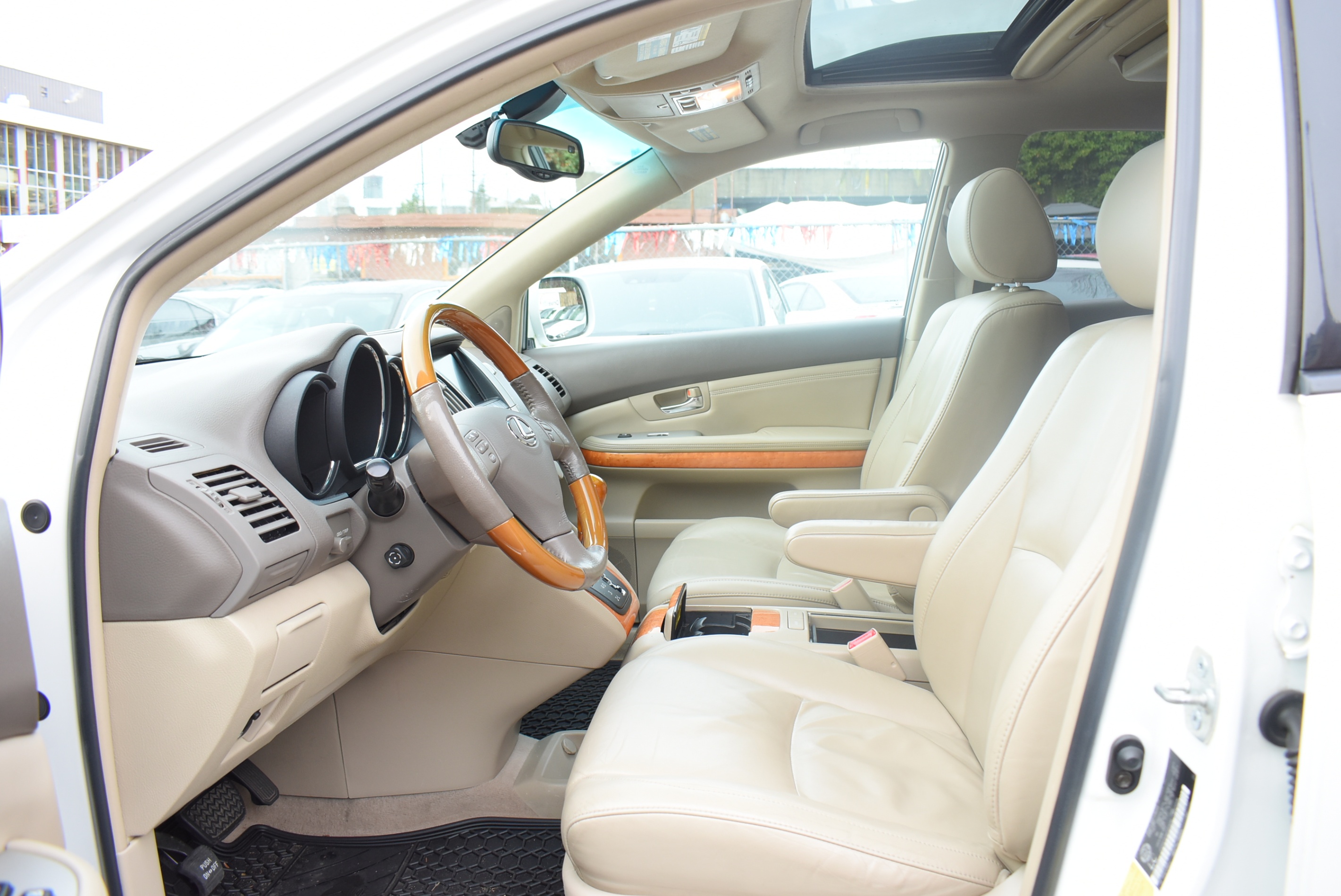 /driveonautoscanadaltd/2006-Lexus-RX330-694955952836992.jpg