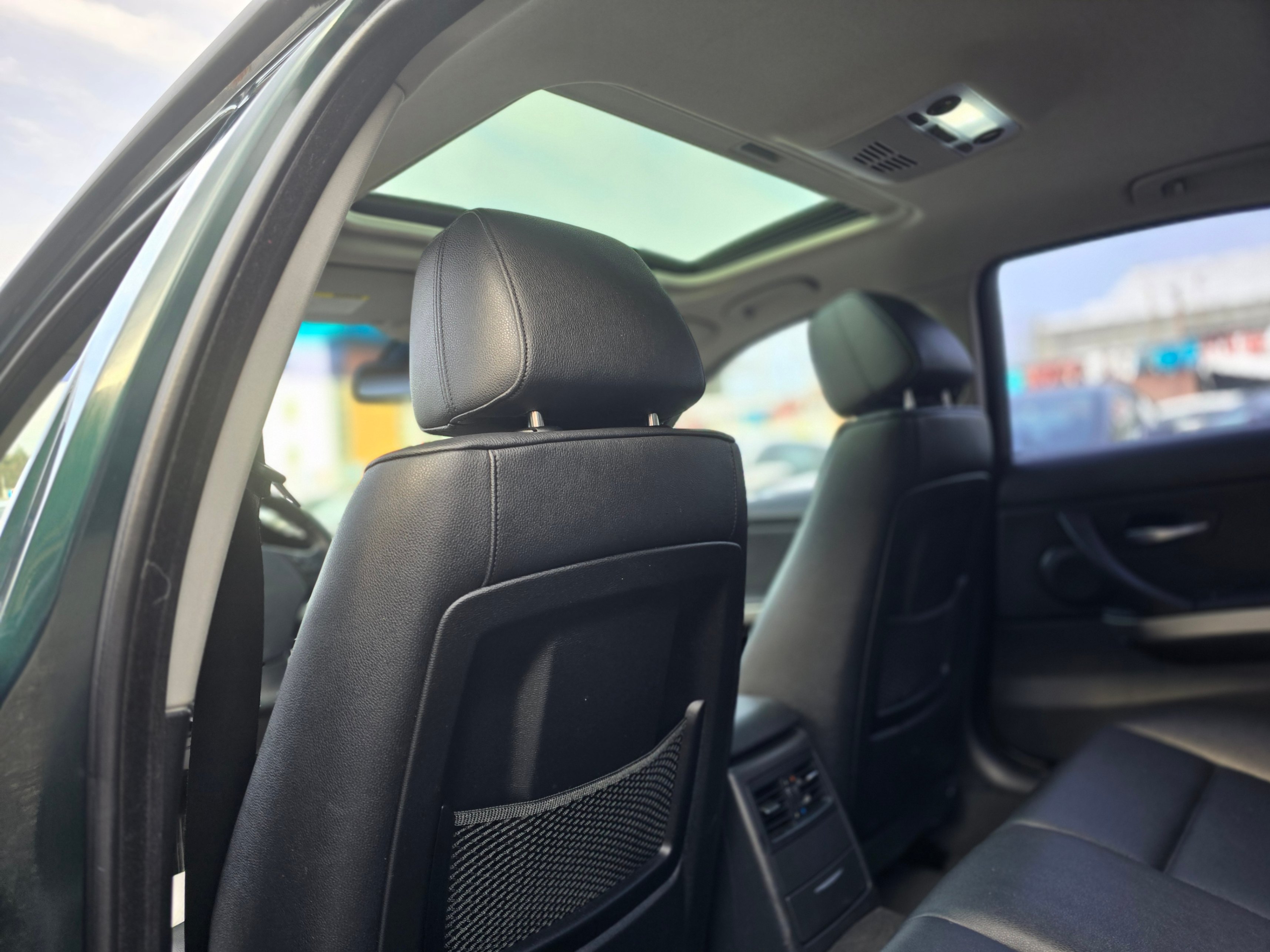 /driveonautoscanadaltd/2007-BMW-3Series-2888583638959521.jpg