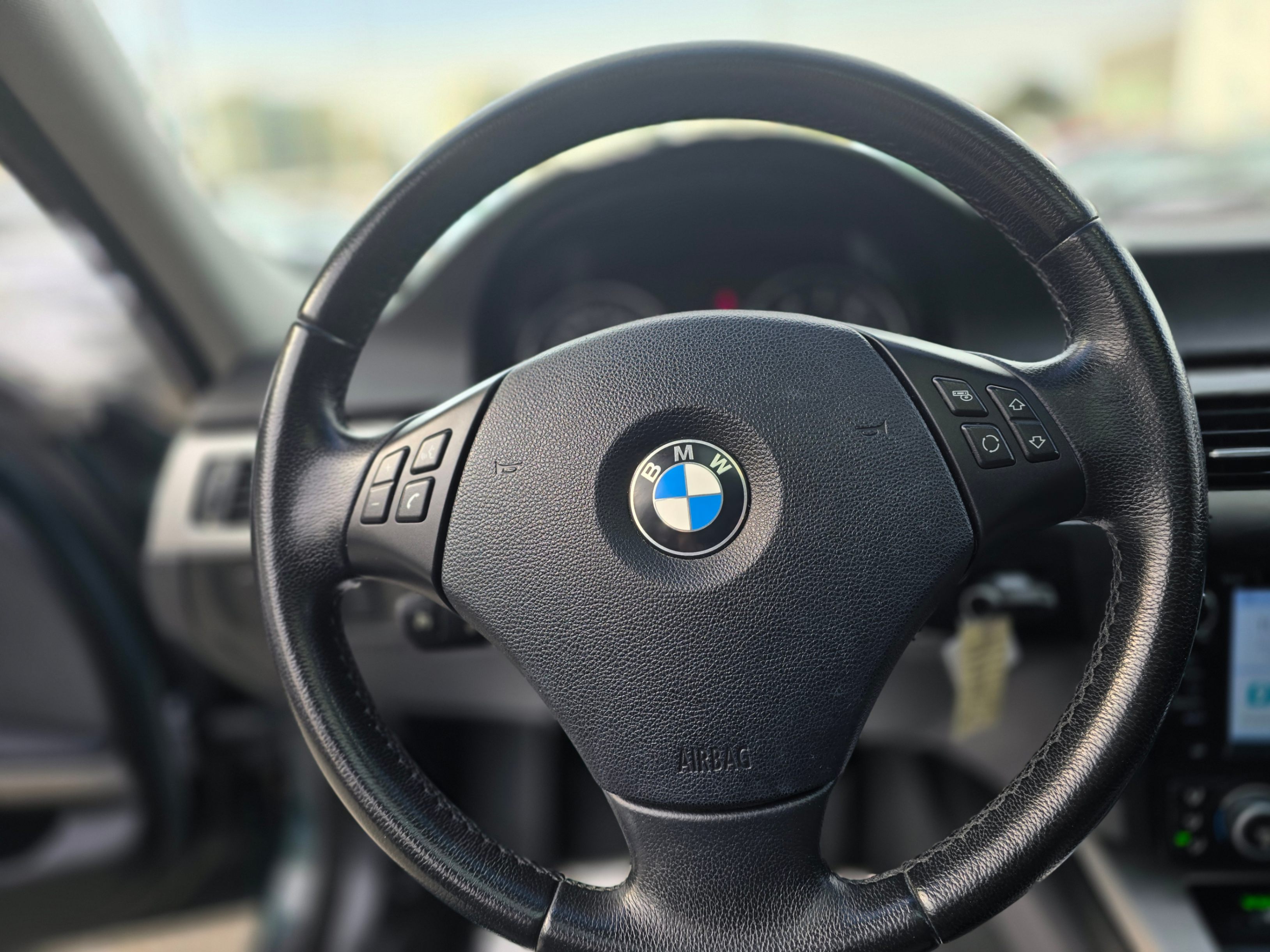 /driveonautoscanadaltd/2007-BMW-3Series-37937887038892226.jpg