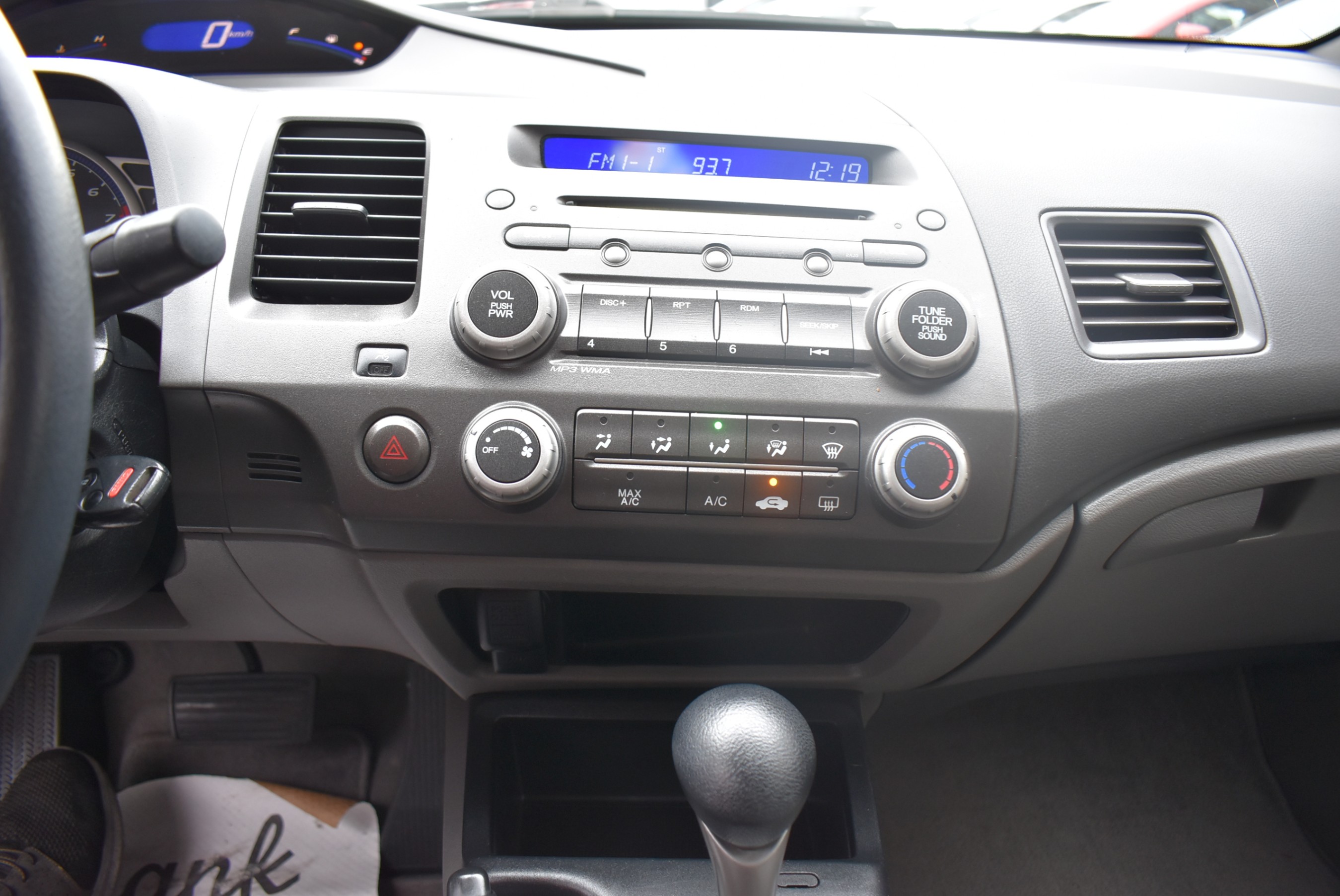 /driveonautoscanadaltd/2008-Honda-CivicSedan-5353172780234856.jpg